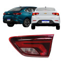 Par Lanterna Onix Sedan 2020 2021 2022 2023 2024 25 C/led Ld Direito/passageiro Vermelho